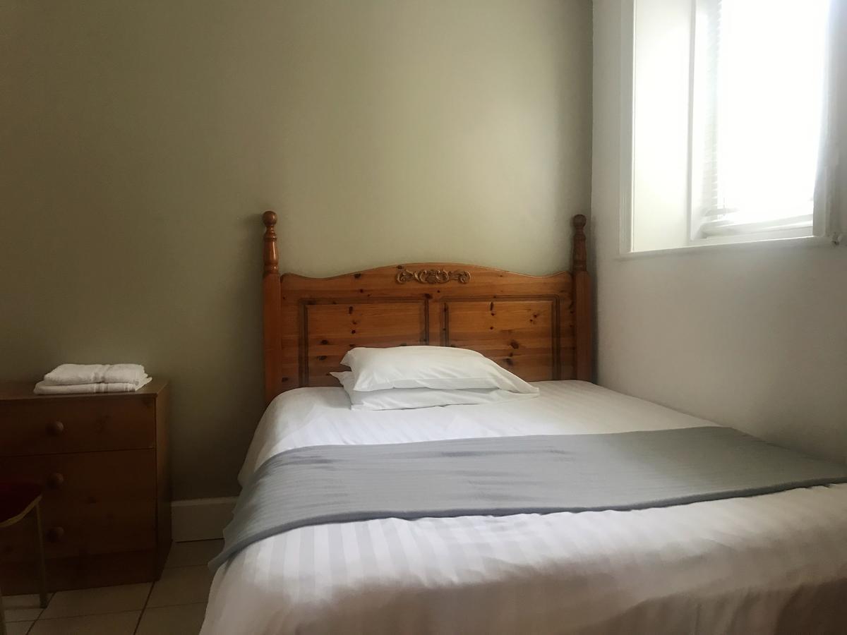 The New Clifton House Hotel Newcastle upon Tyne Room photo